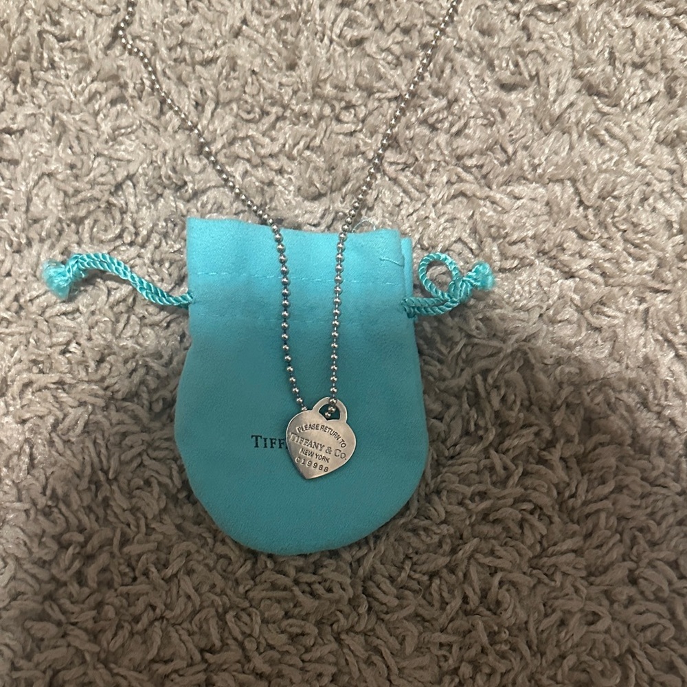 Tiffany & Co. Silver Heart Tag Necklace with Blue Pouch